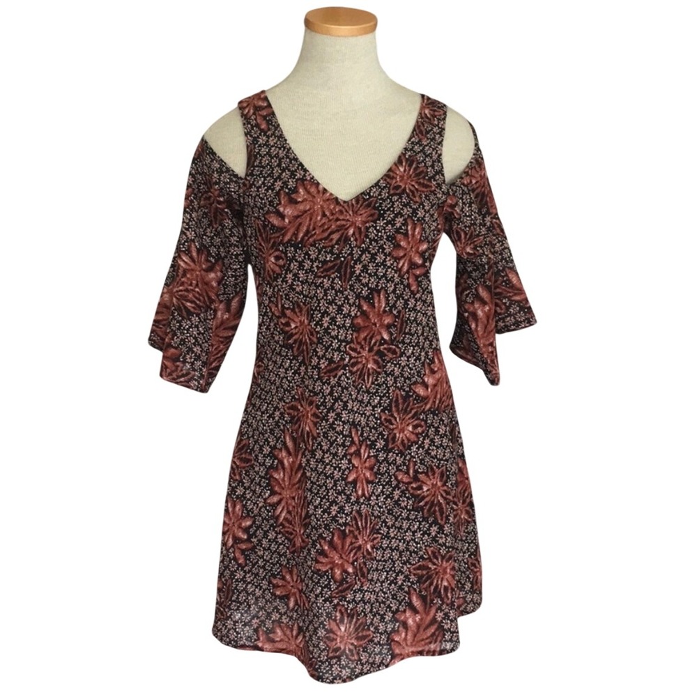 (A7) Heartsoul XL Floral Cold Shoulder V-Neck Mini Dress Rust Black Strappy Back